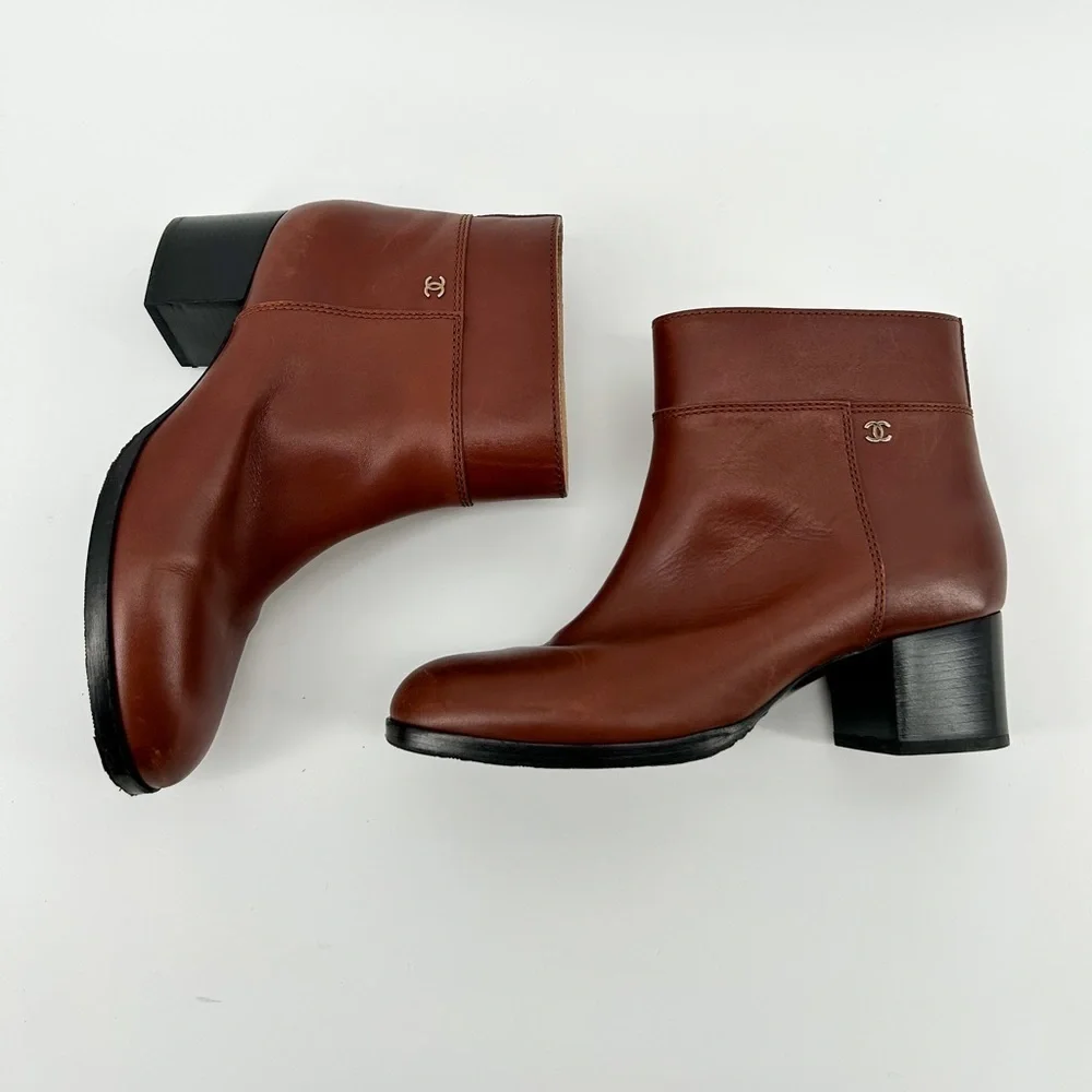 Chanel Caramel Cognac Brown Ankle Boots Logo Size 38